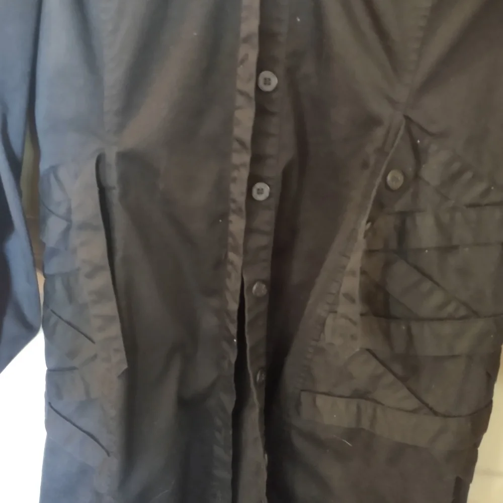 Nicole Miller Black Button Up Trench Coat Style Shirt Size 12 - Picture 3 of 5